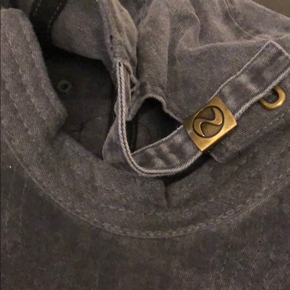 Drake hat - Picture 4 of 4